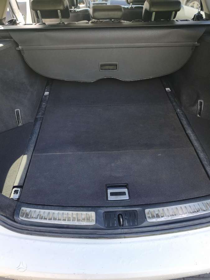 Toyota Avensis - 12