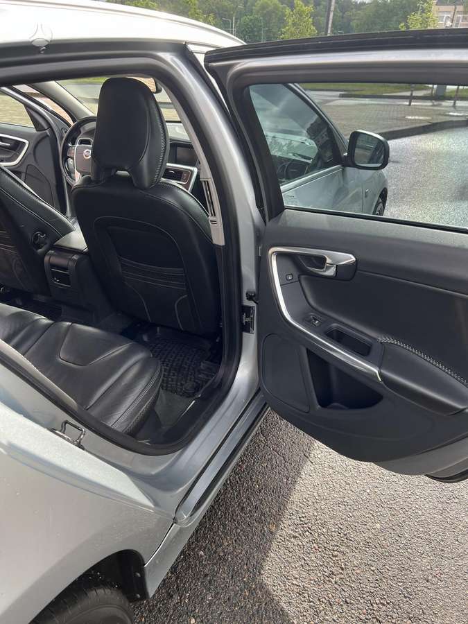 Volvo V60, 2.0 l., universalas