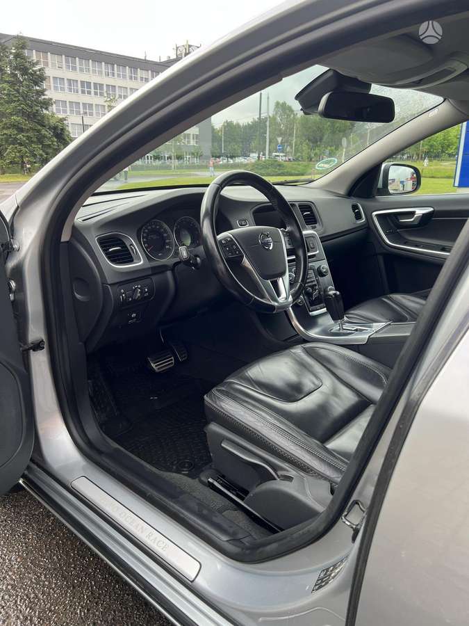 Volvo V60, 2.0 l., universalas