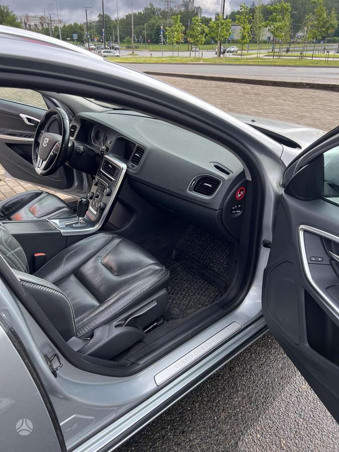 Volvo V60, 2.0 l., universalas