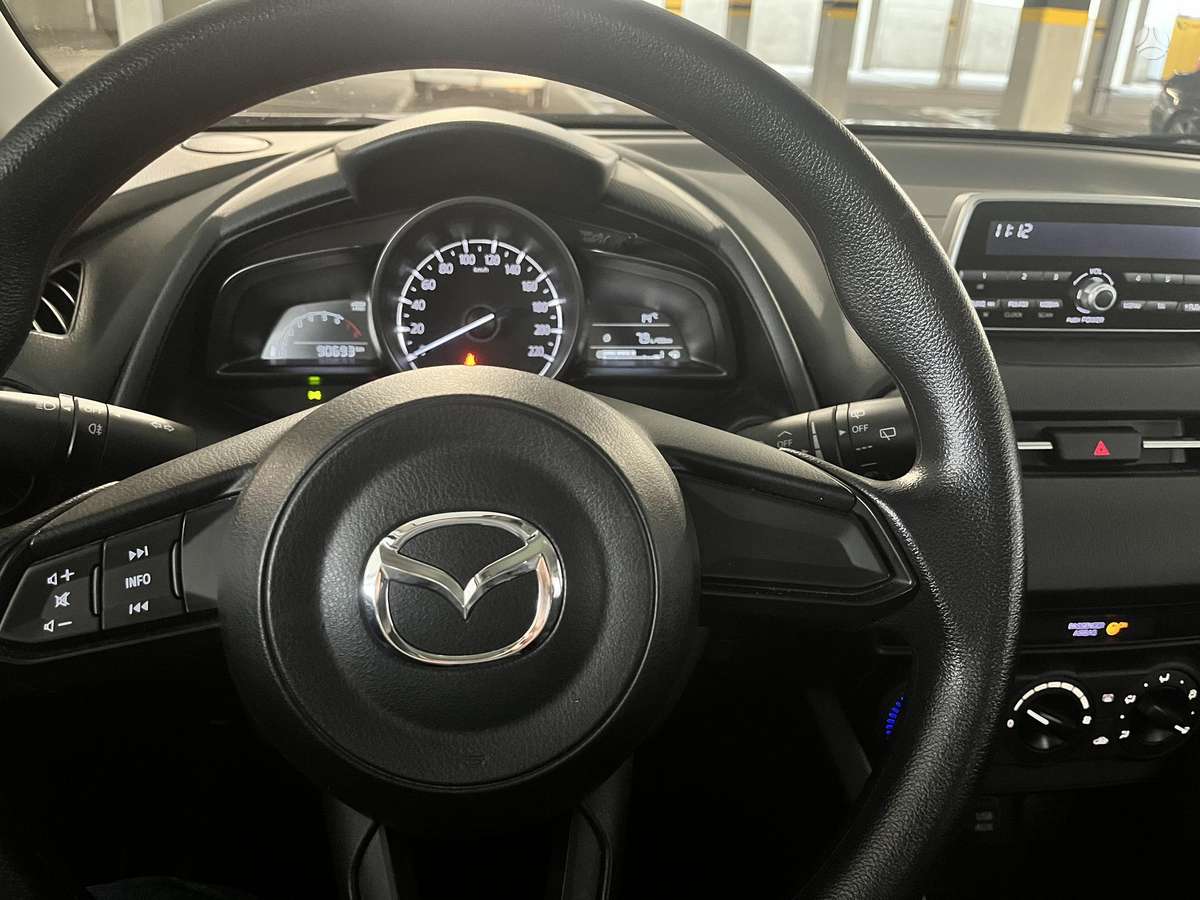 Mazda CX-3, 2.0 l., off-road / crossover