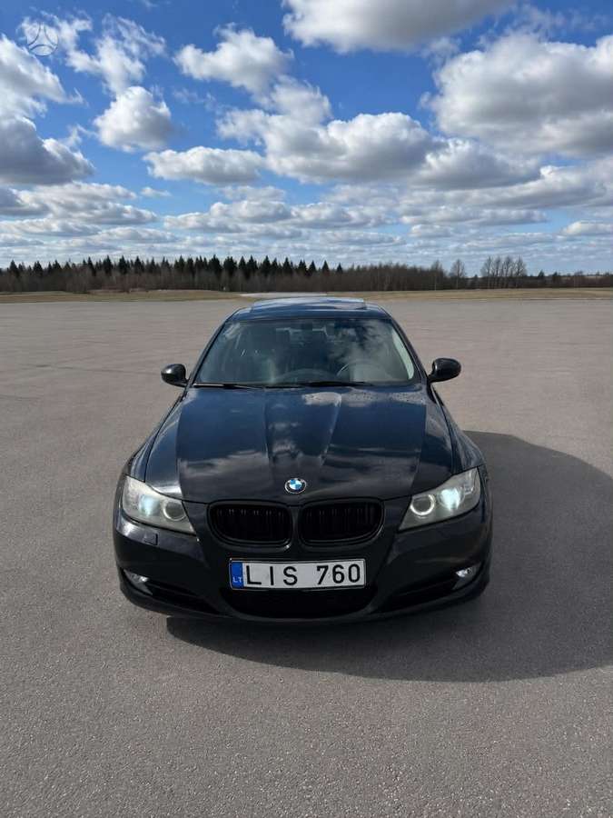 BMW 320, 2.0 l., Седан