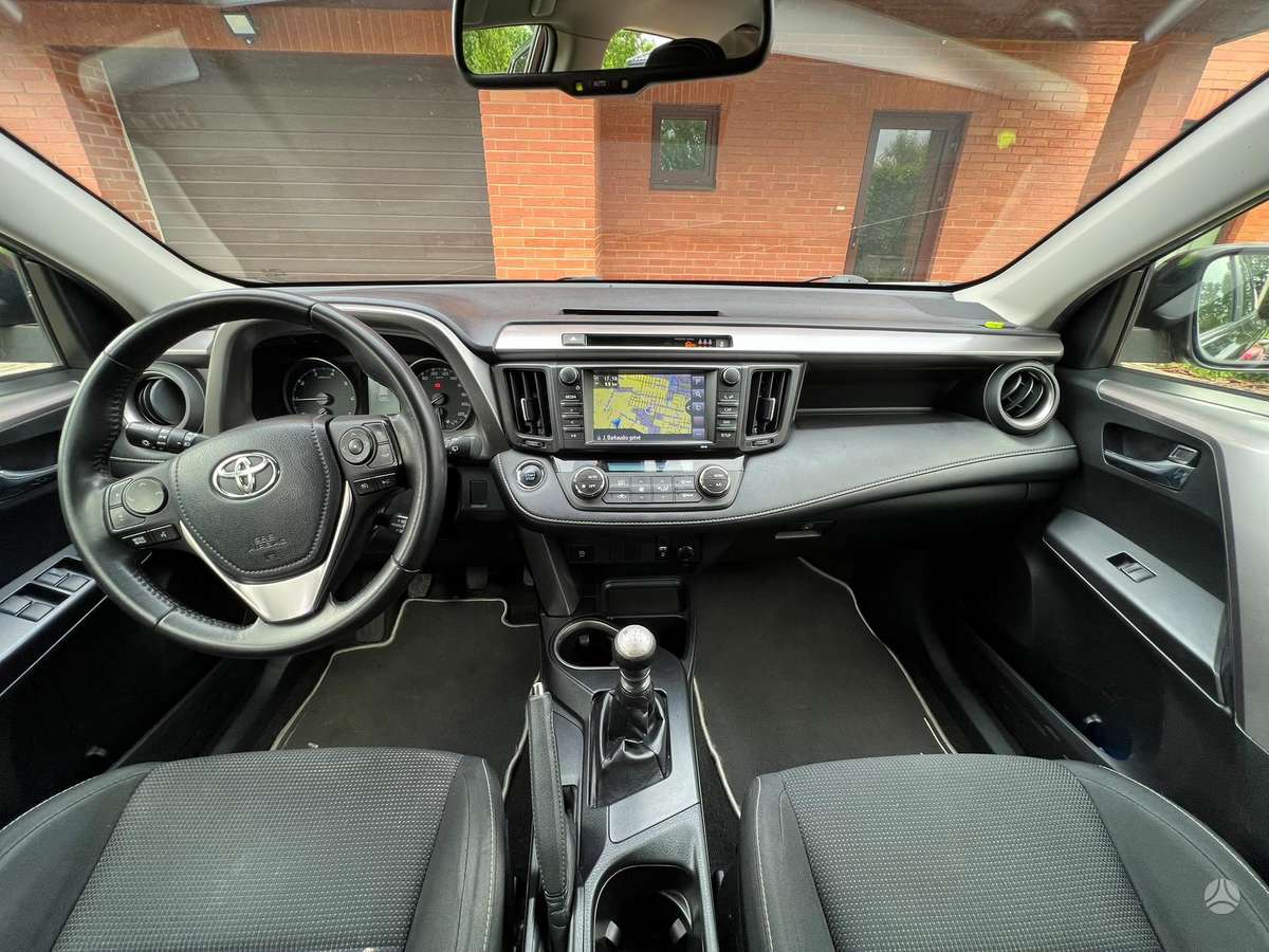 Toyota RAV4 - 2