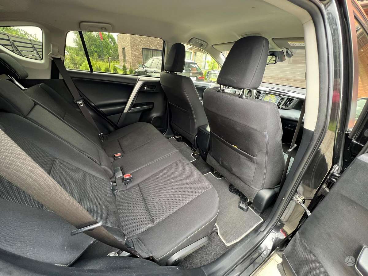 Toyota RAV4 - 3