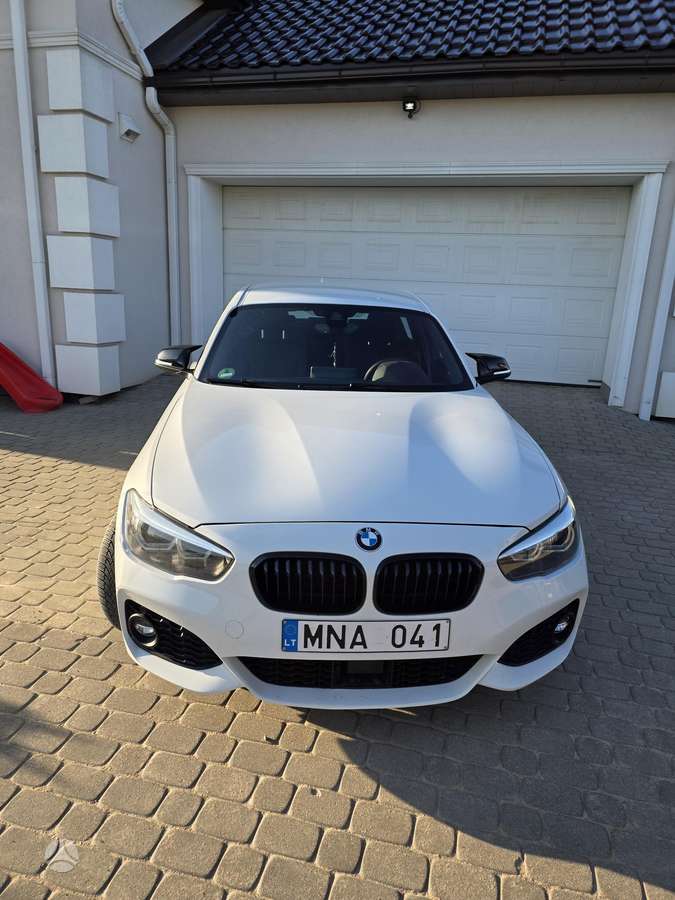 BMW 120, 2.0 l., Хэтчбек