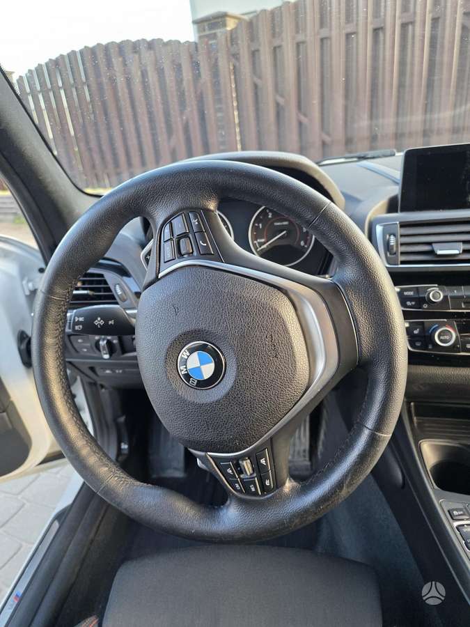 BMW 120, 2.0 l., Хэтчбек