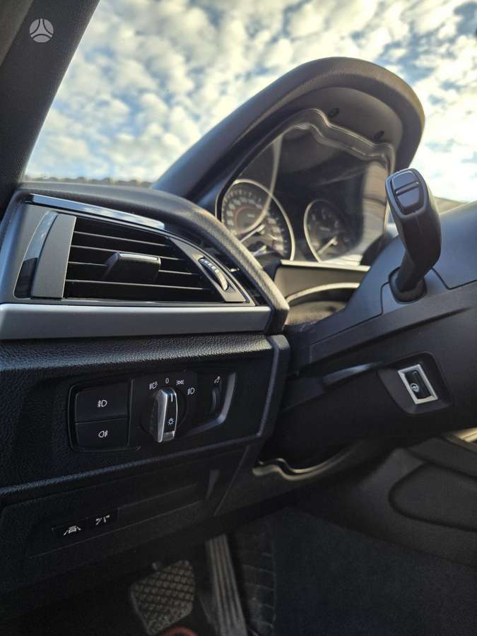 BMW 120, 2.0 l., Хэтчбек