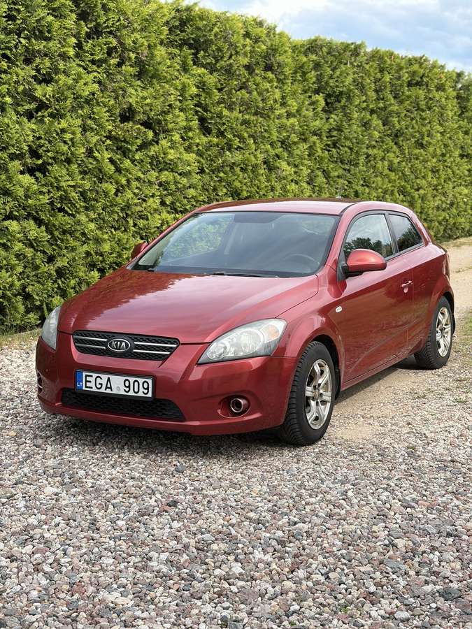 Kia Ceed, 2.0 l., Хэтчбек