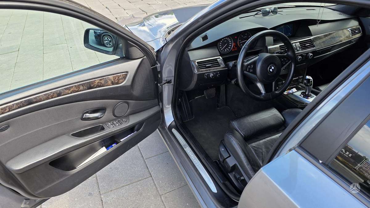 BMW 525, 3.0 l., Универсал