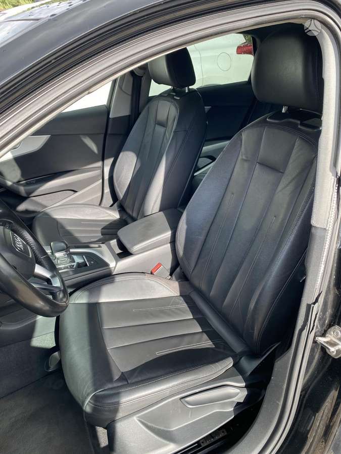Audi A4, 2.0 l., Седан