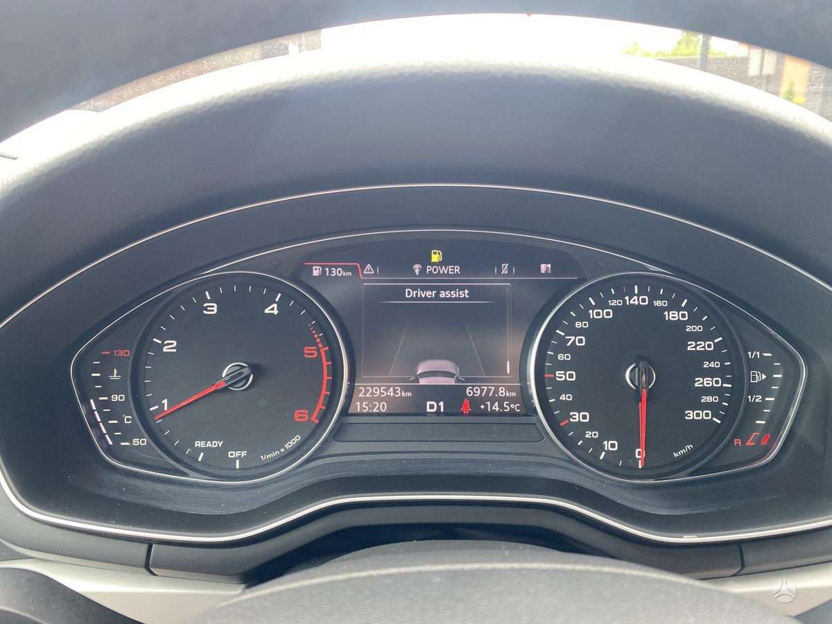 Audi A4, 2.0 l., Седан