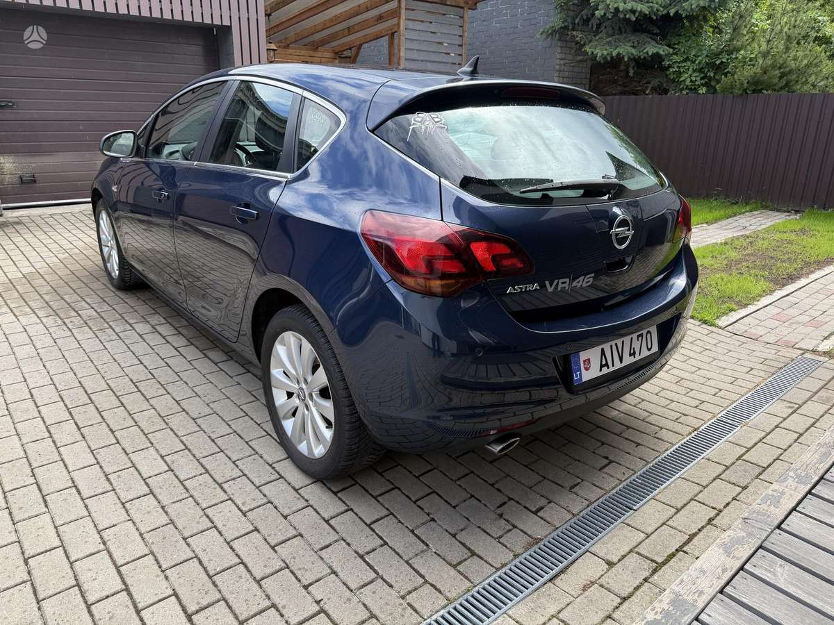 Opel Astra, 1.4 l., Хэтчбек