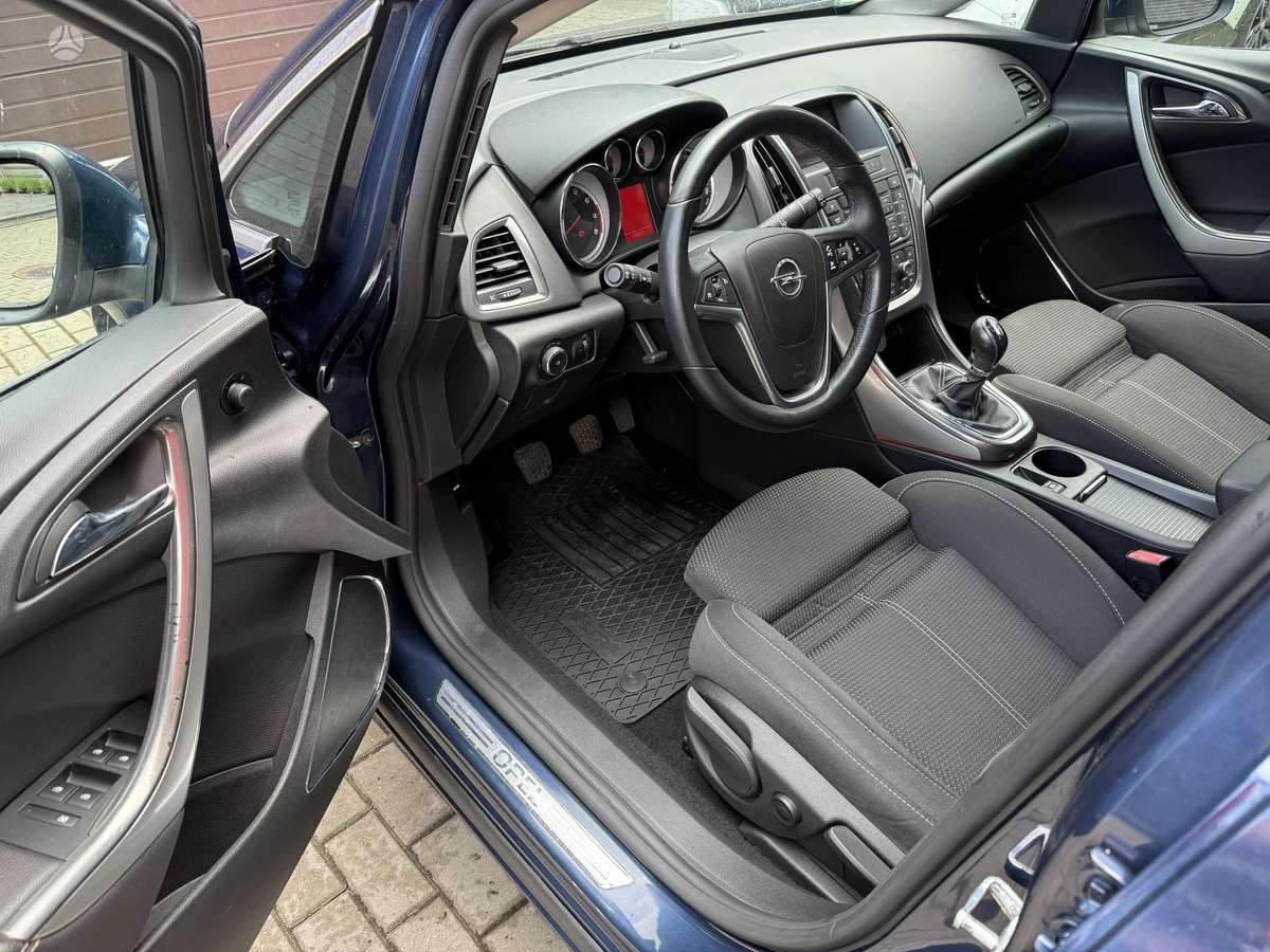 Opel Astra, 1.4 l., hatchback