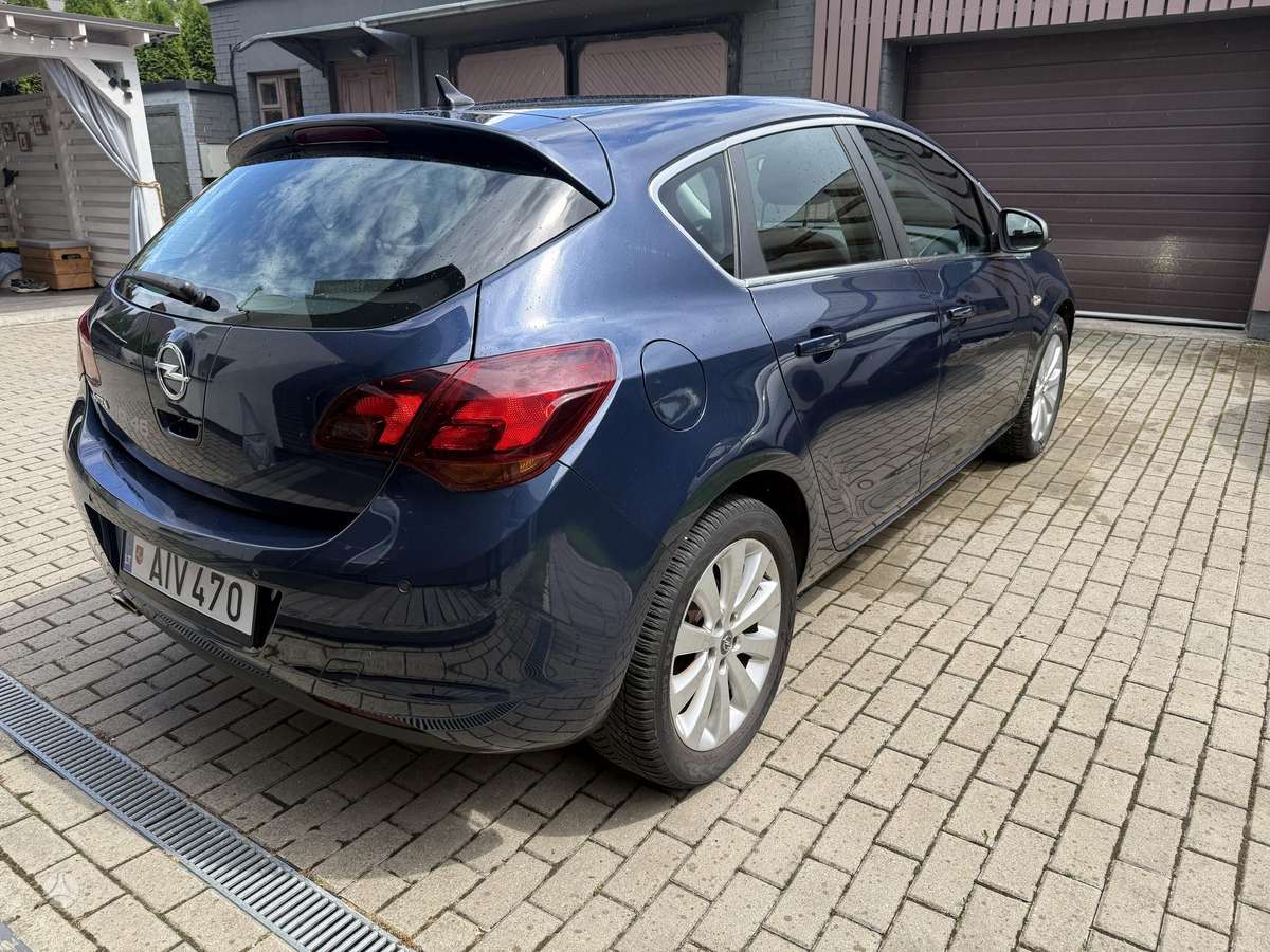 Opel Astra, 1.4 l., hatchback