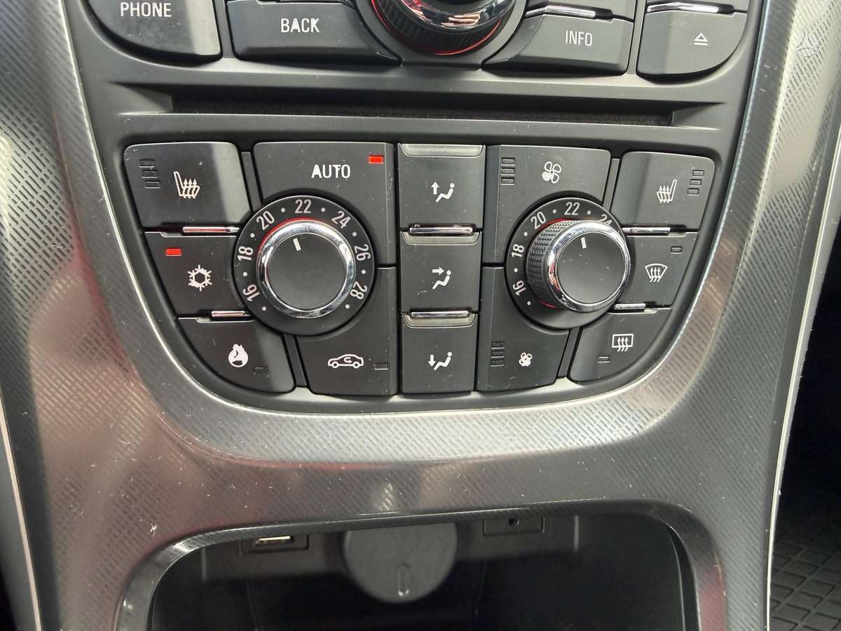 Opel Astra, 1.4 l., hatchback