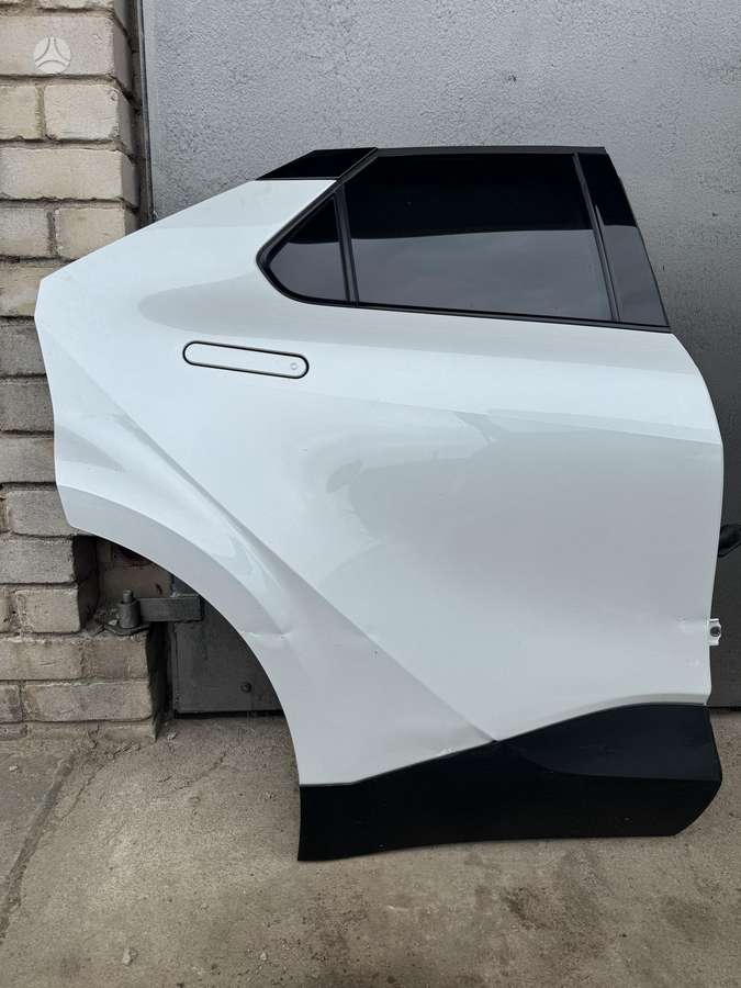 Toyota C-HR kėbulo dalys