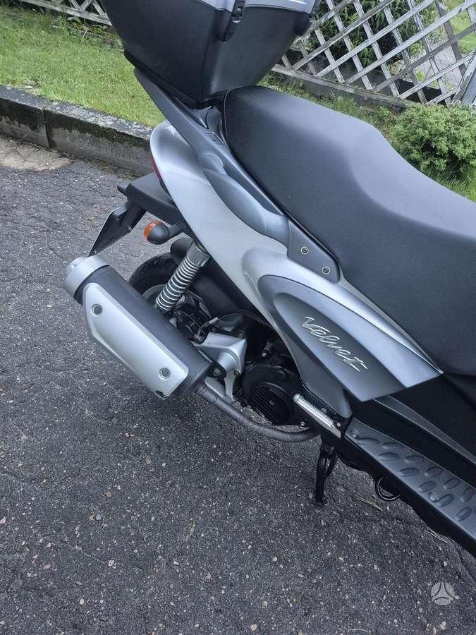 Benelli 125 125cc, мотороллеры / мопеды