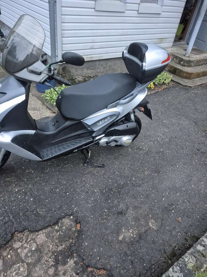 Benelli 125 125cc, scooters / mopeds