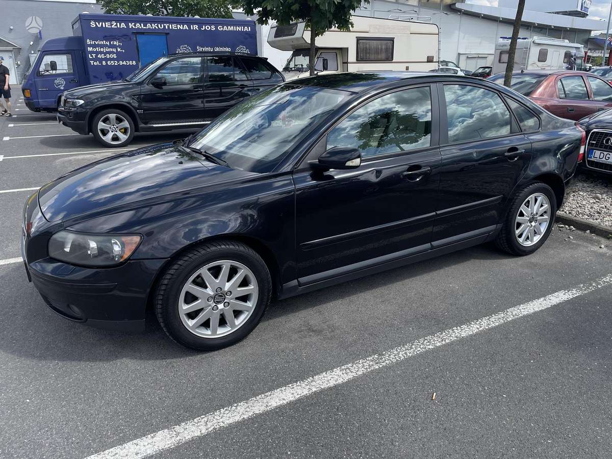 Volvo S40, 2.4 l., Седан