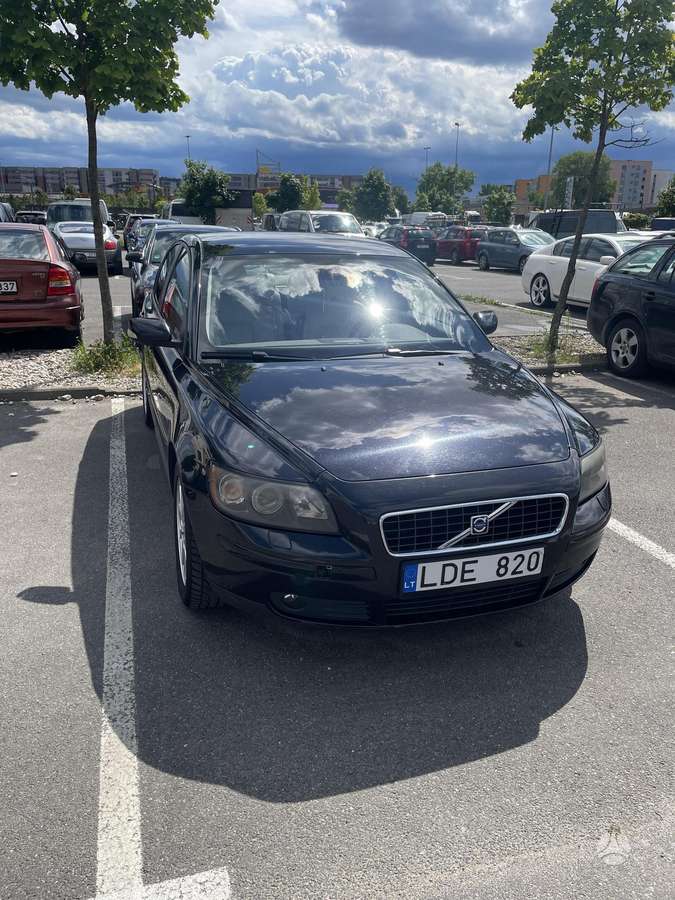 Volvo S40, 2.4 l., Седан
