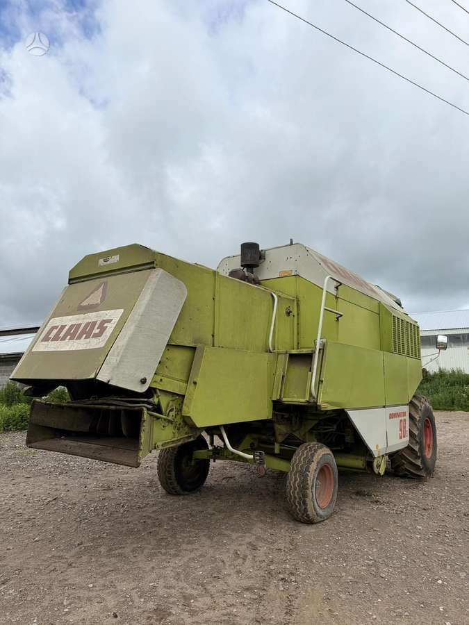 Claas 98S, combine harvesters