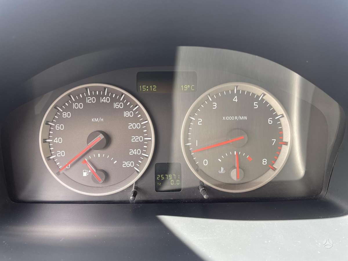 Volvo S40, 2.4 l., Седан