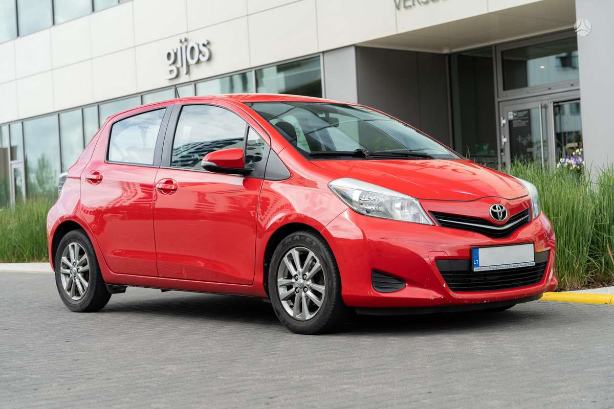 Toyota Yaris - 3