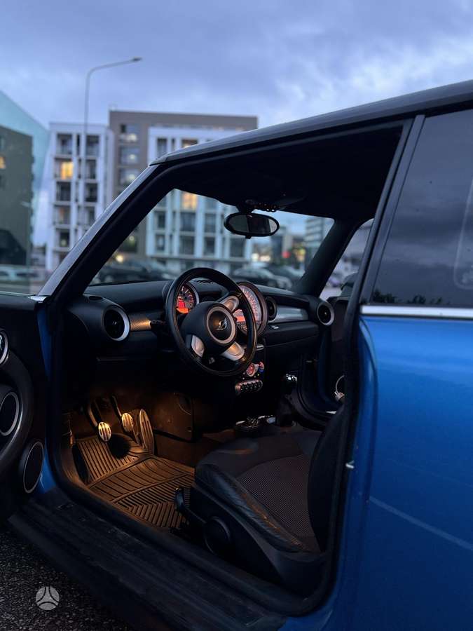 Mini Cooper S, 1.6 l., Хэтчбек