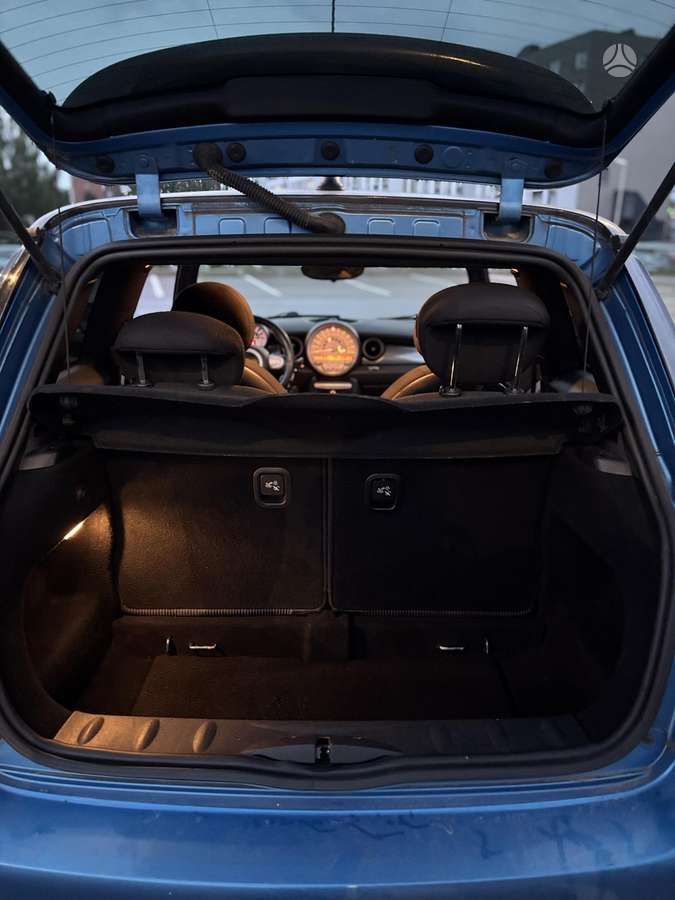 Mini Cooper S, 1.6 l., hatchback