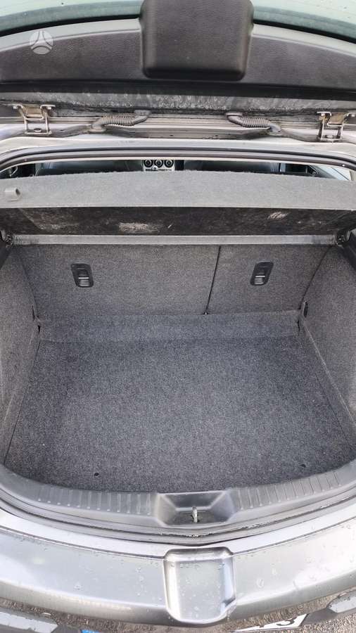 Mazda 3, 1.6 l., hatchback