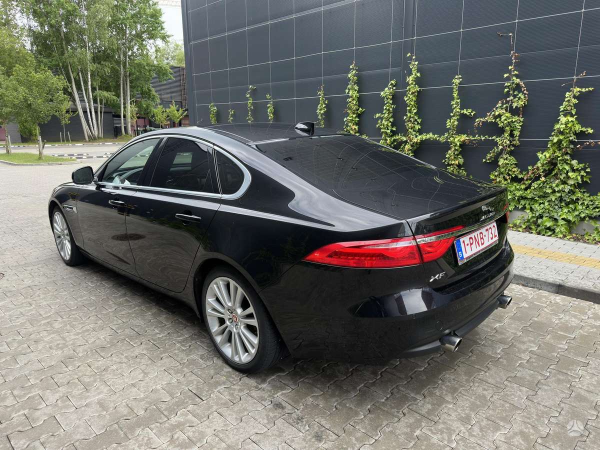 Jaguar XF, 3.0 l., Седан