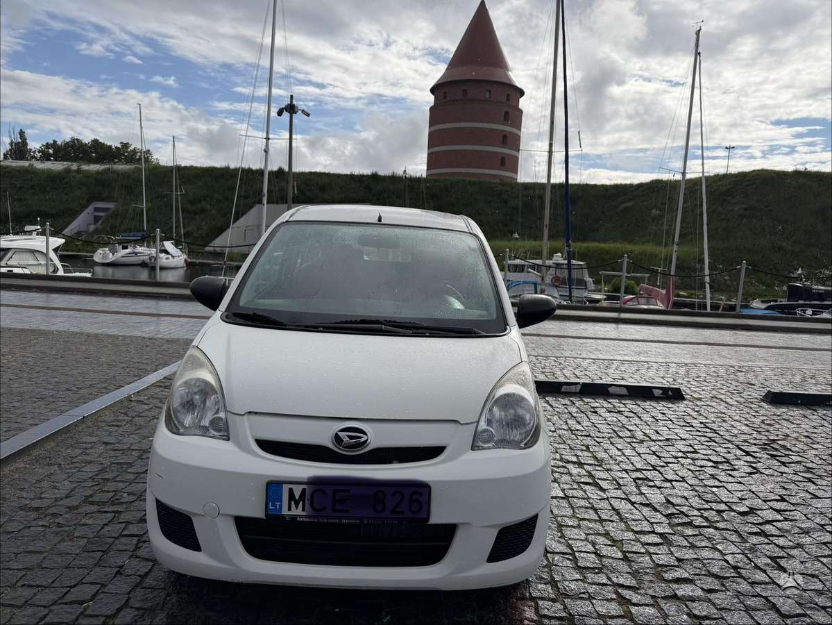 Daihatsu Cuore, 1.0 l., hatchback