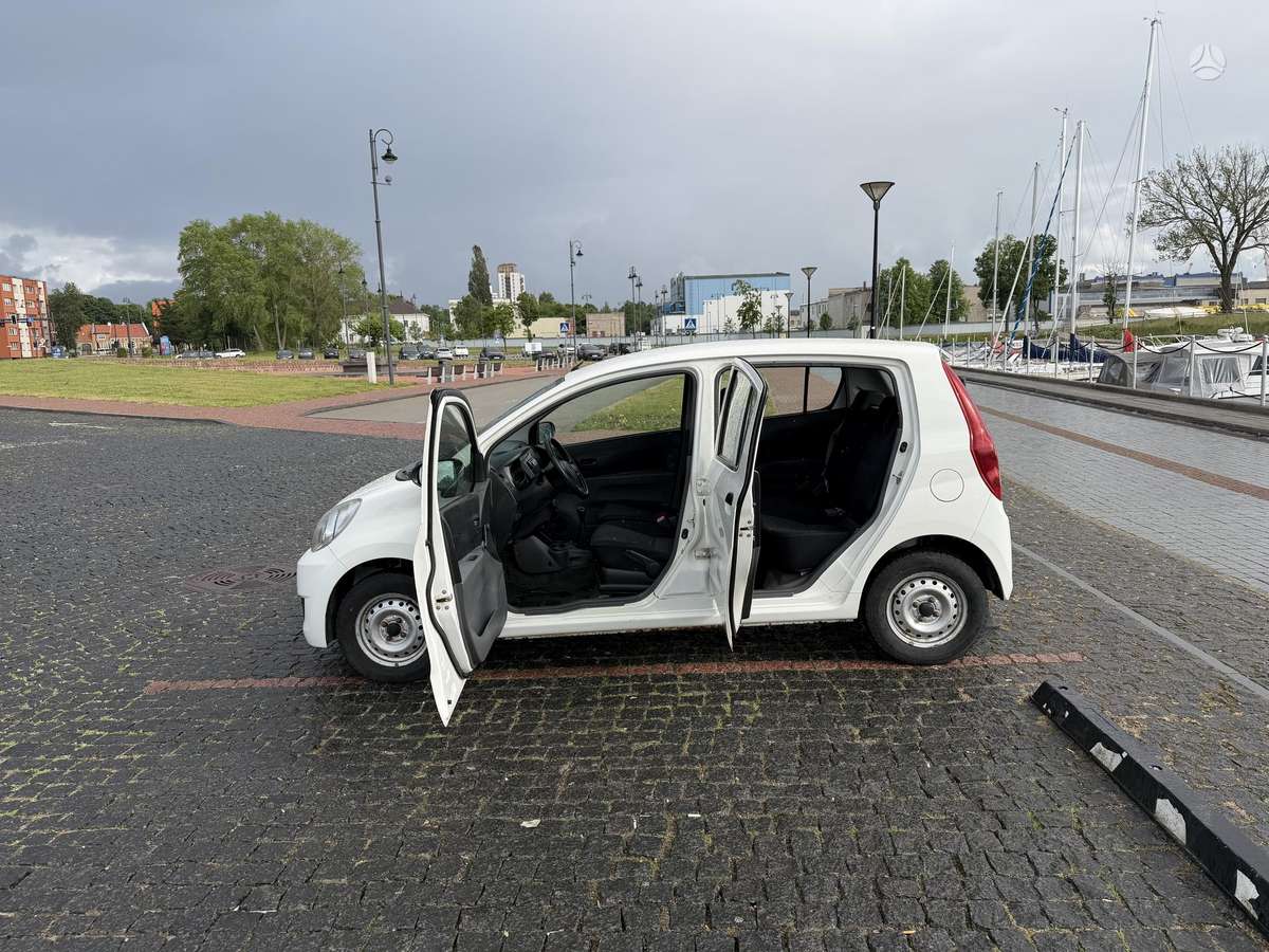 Daihatsu Cuore, 1.0 l., hatchback