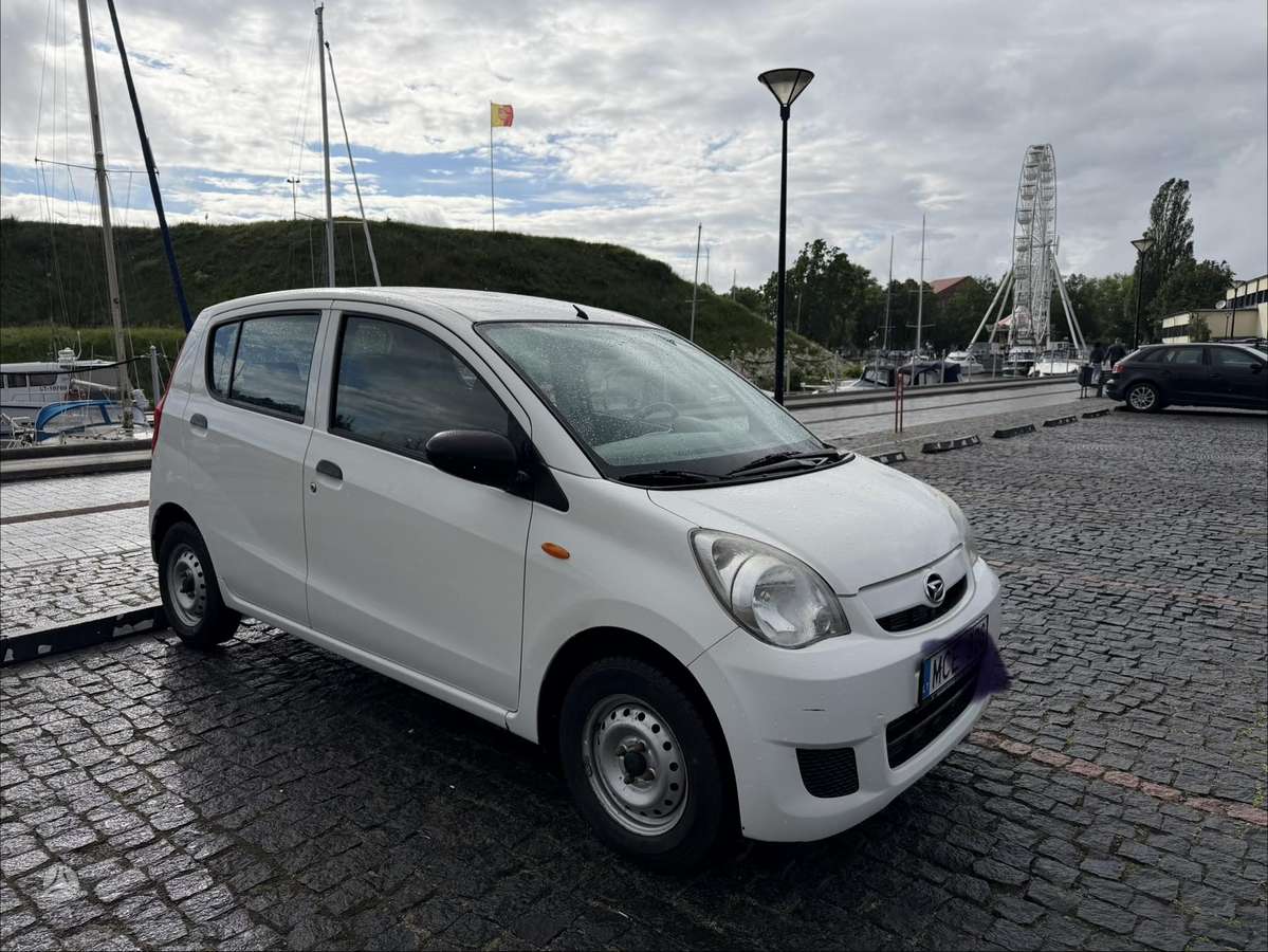 Daihatsu Cuore, 1.0 l., hatchback
