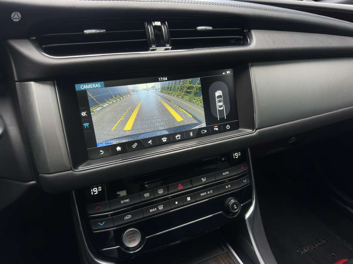 Jaguar XF, 3.0 l., Седан