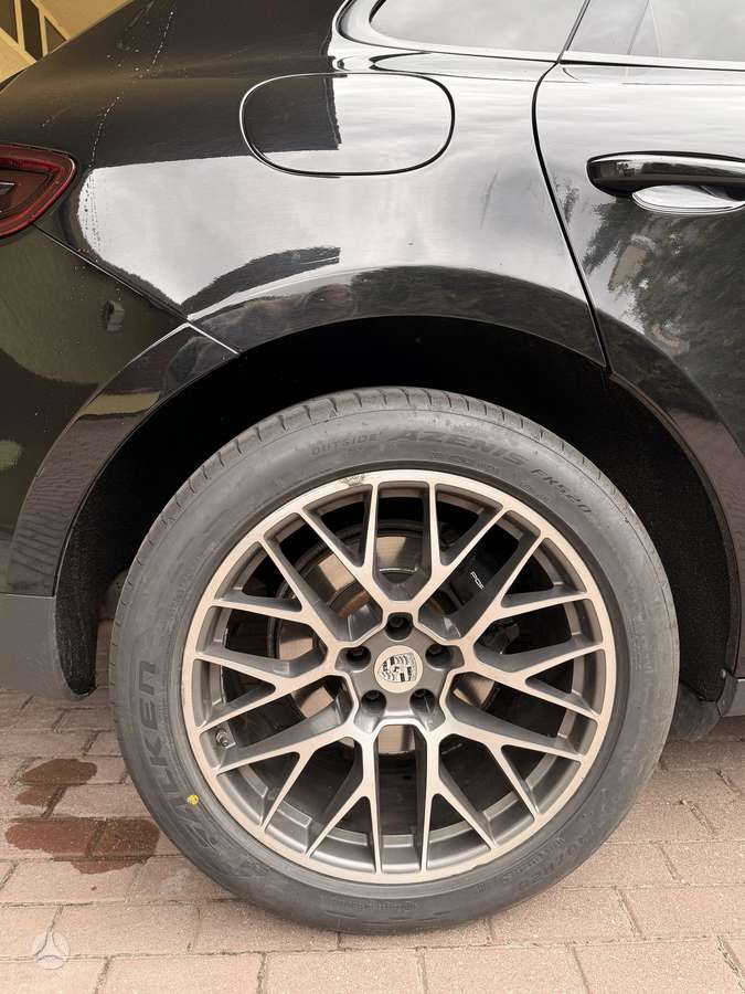 Porsche Macan, 2.0 l., mpv / minivan