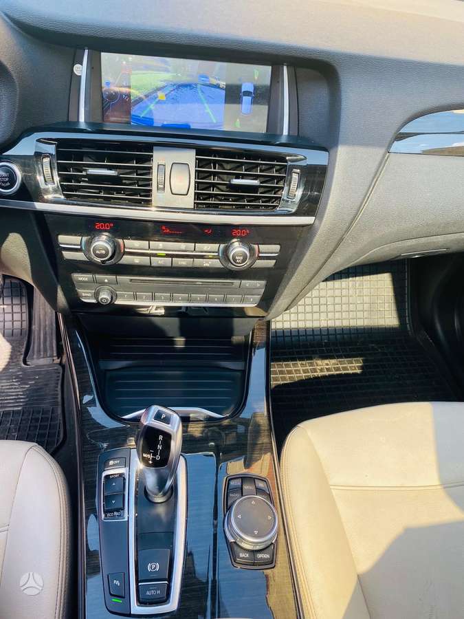 BMW X3, 2.0 l., off-road / crossover