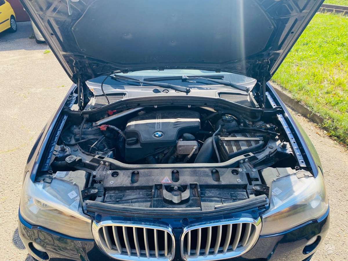 BMW X3, 2.0 l., off-road / crossover