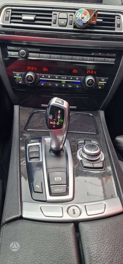BMW 740, 3.0 l., Седан