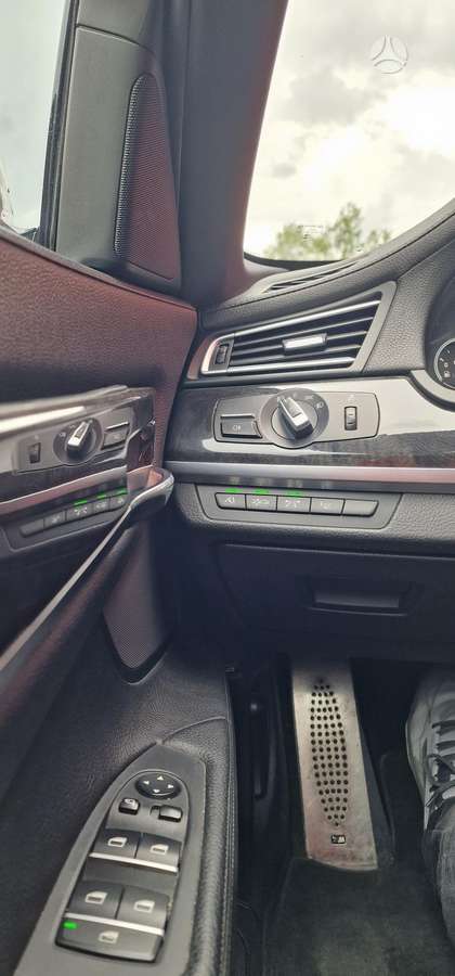 BMW 740, 3.0 l., Седан