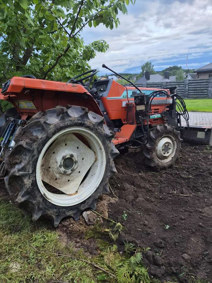 Kubota Sunshine, tractors