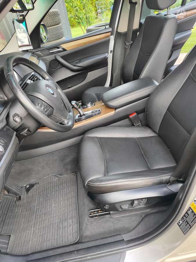 BMW X3, 3.0 l., mpv / minivan