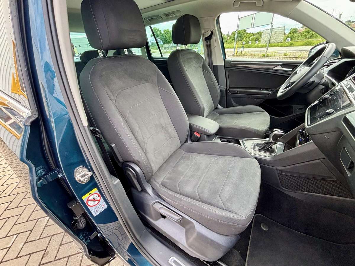 Volkswagen Tiguan - 11