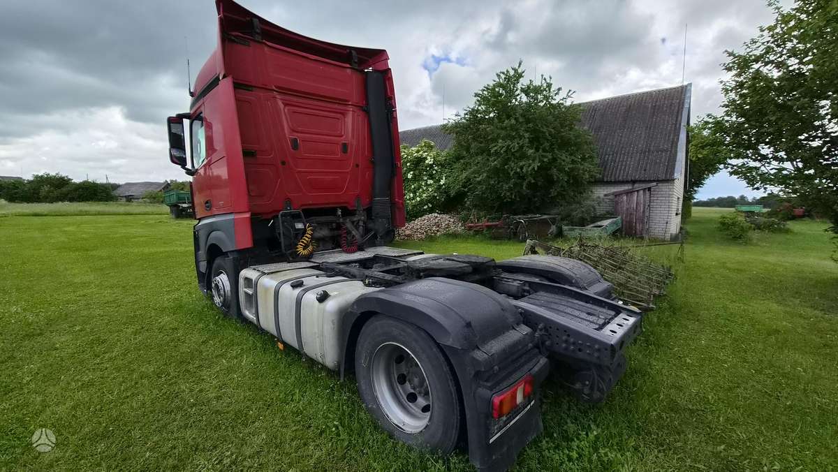 Mercedes-Benz Actros, double sleeper