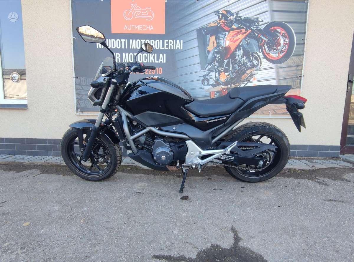 Honda NC 700cc, street / classic