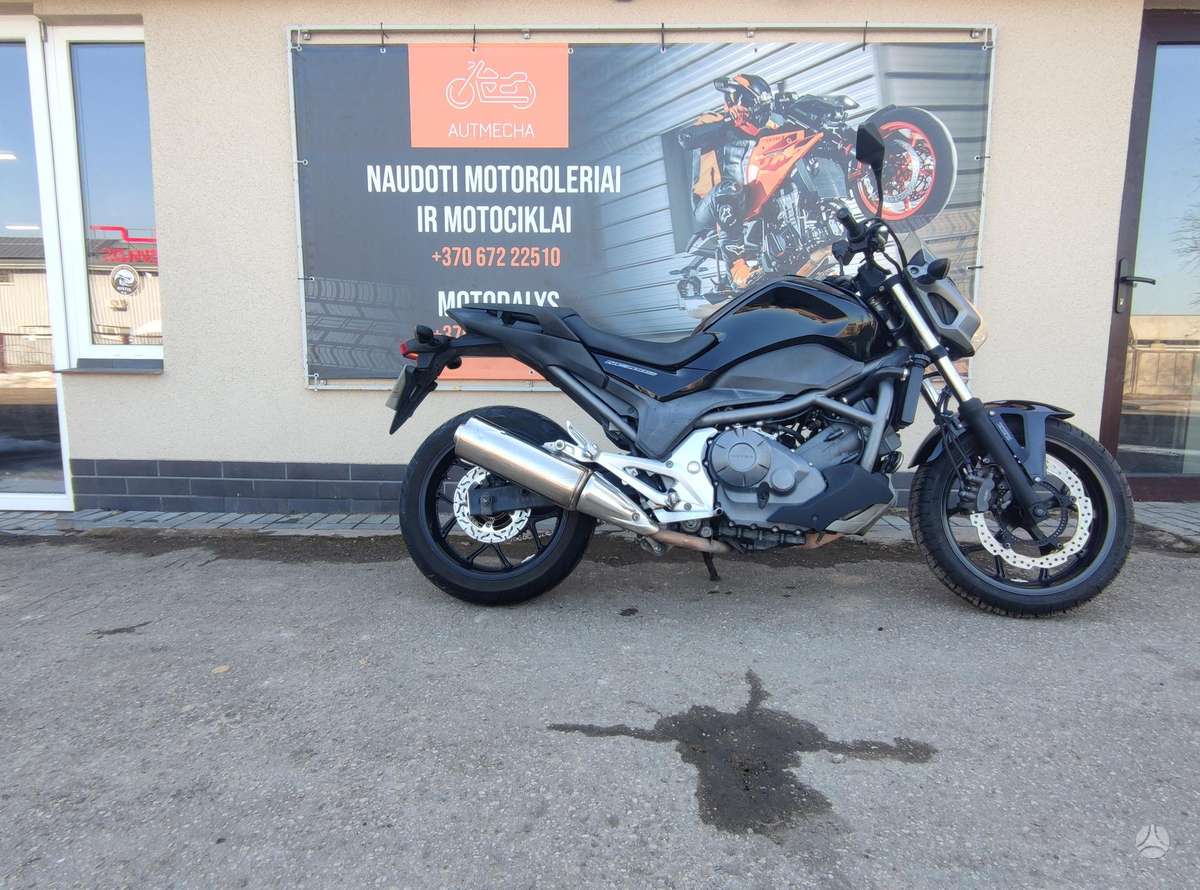 Honda NC 700cc, street / classic