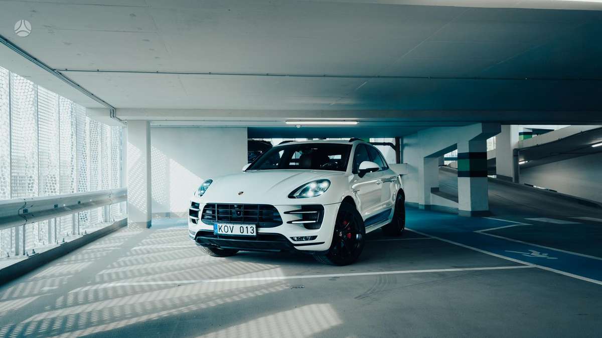 Porsche Macan - 2