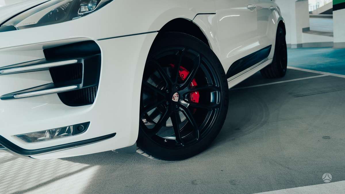 Porsche Macan - 5