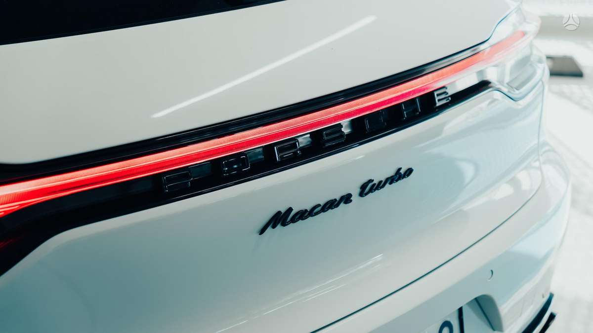 Porsche Macan - 8