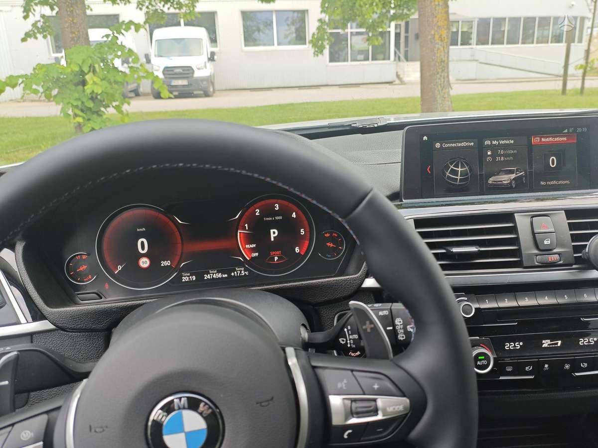 BMW 318, 2.0 l., wagon